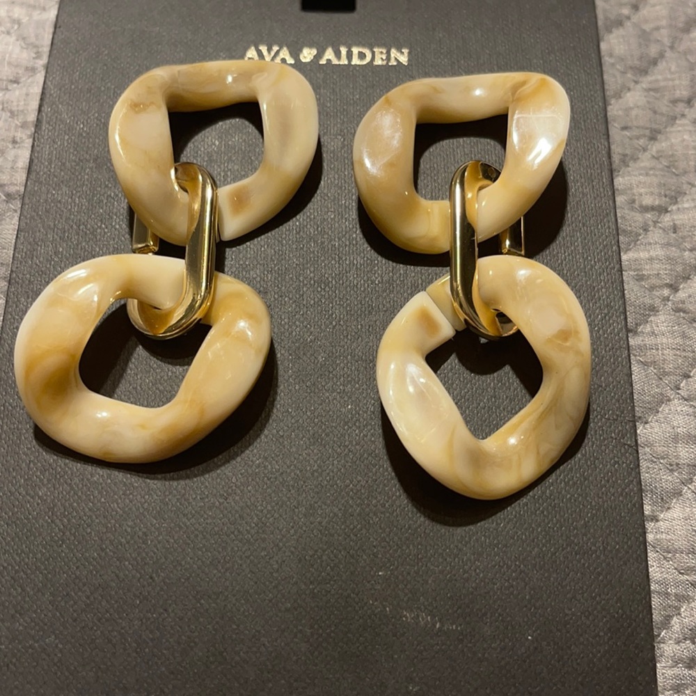 AVA & AIDEN EARRINGS
